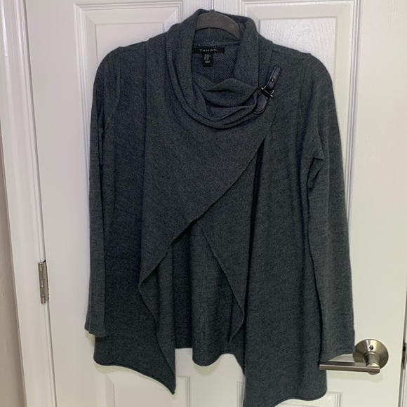 Tahari Merino wool Blend buckle cardigan charcoal gray size xs - Picture 1 of 7